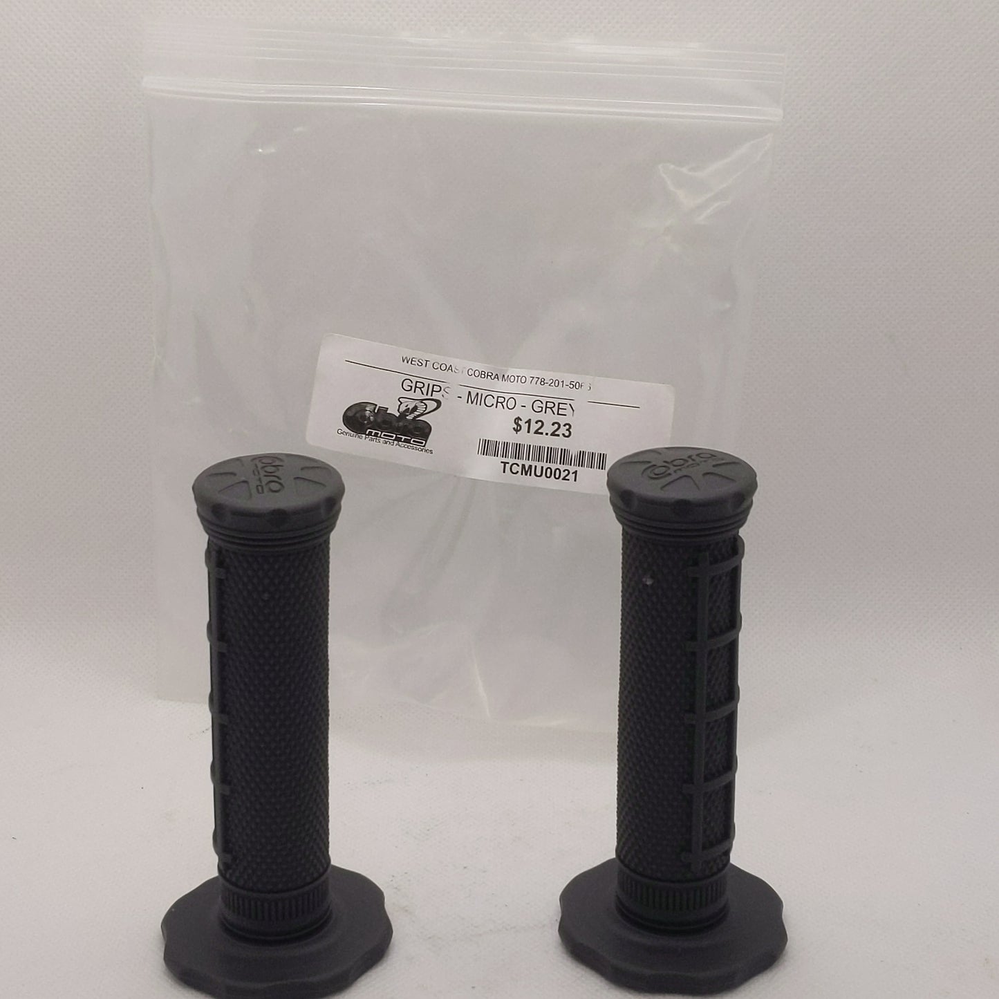 TCMU0021 MICRO GRIPS - GREY